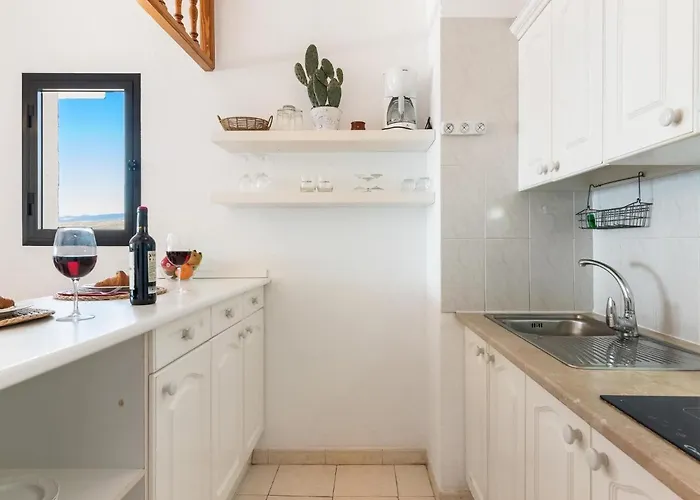 アパート 1409 Luxury Paraiso Sea View