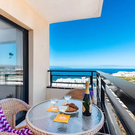 1409 Luxury Paraiso Sea View Appartement *