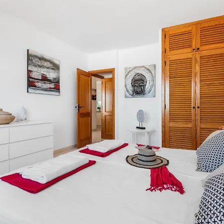 1409 Luxury Paraiso Sea View Appartement *